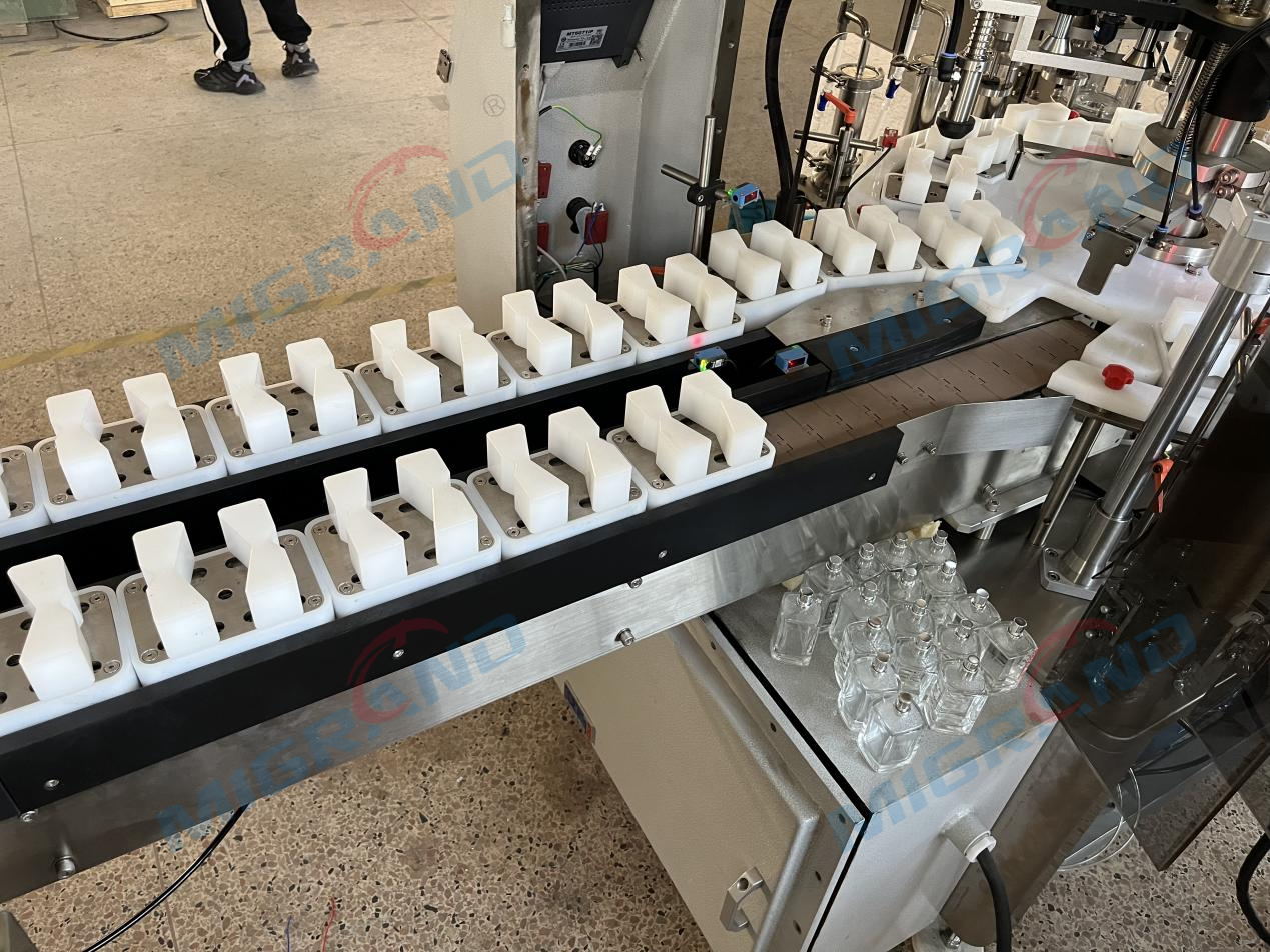 สายพานลำเลียงขวดปล่อยของเครื่องน้ำหอม